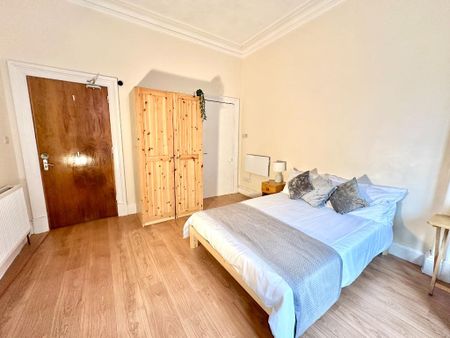 1 bedroom flat to rent - Photo 4