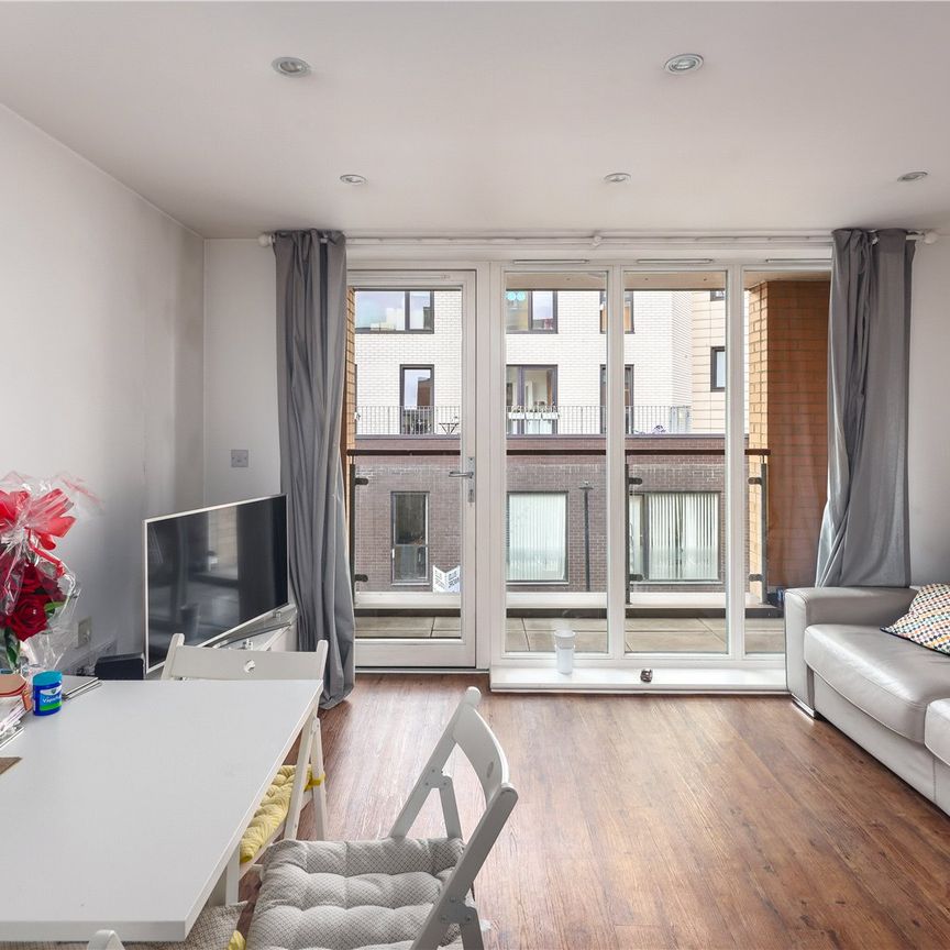 Point One Apartments, E8 - Photo 1