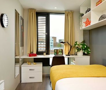 Room in a Shared Flat, Hales Street, CV1 - Photo 1