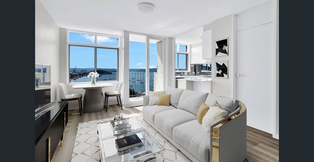 Luxurious 1-Bedroom Apartment with Stunning Sydney Harbour Views! - Photo 1