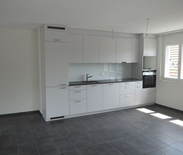 Beautiful & modern 3.5 room apartment with balcony (built in 2015) ... - Photo 5