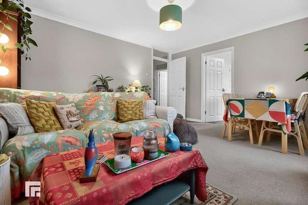 Woodside Court, Lisvane, Cardiff, CF14 - Photo 1