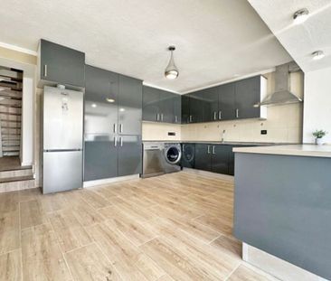 3 room luxury Villa for rent in Alcabideche, Portugal - Photo 4