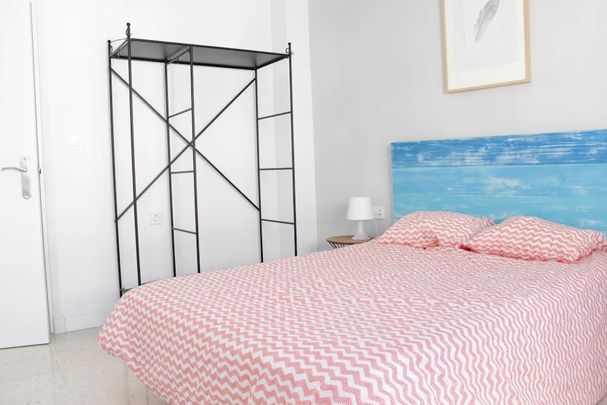 Calle Aceituno, Sevilla, Andalusia 41003 - Photo 1