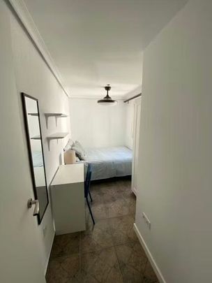 Carrer San Edesio, Manises, Valencian Community 46940 - Photo 1