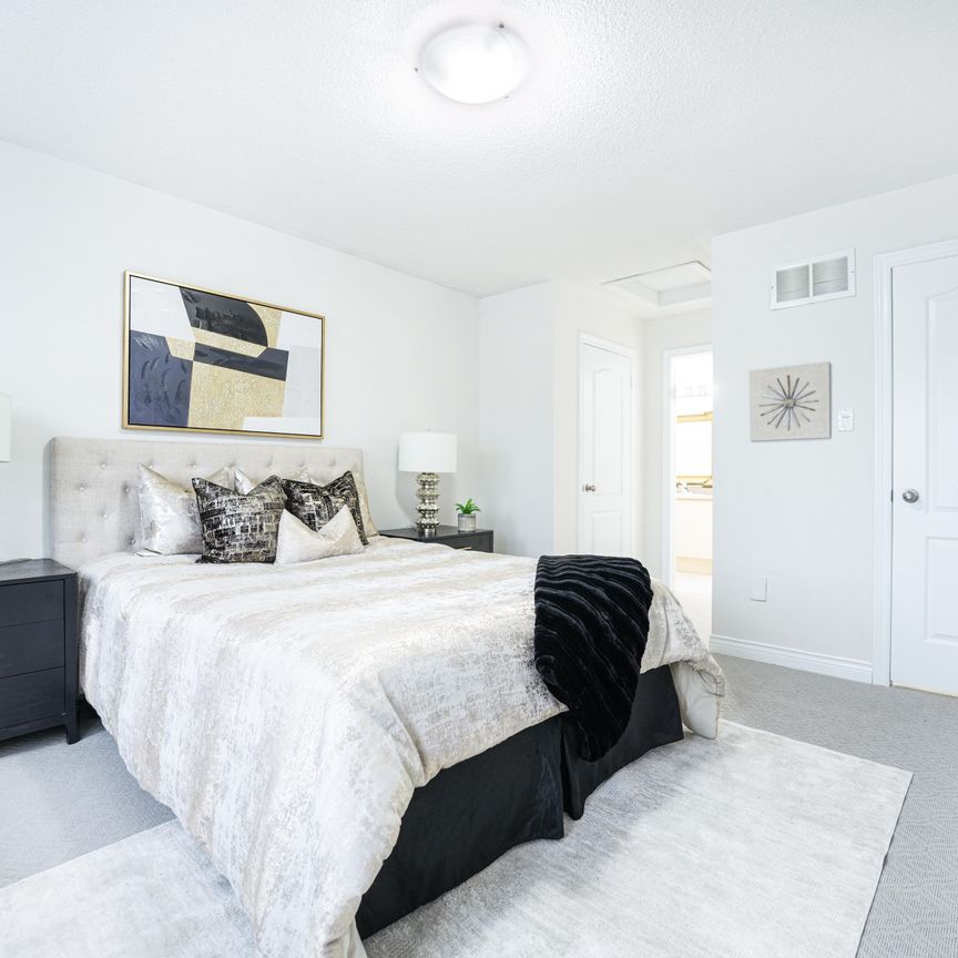 For Lease - 9 Tracey Court, Whitby, Ontario - Photo 1