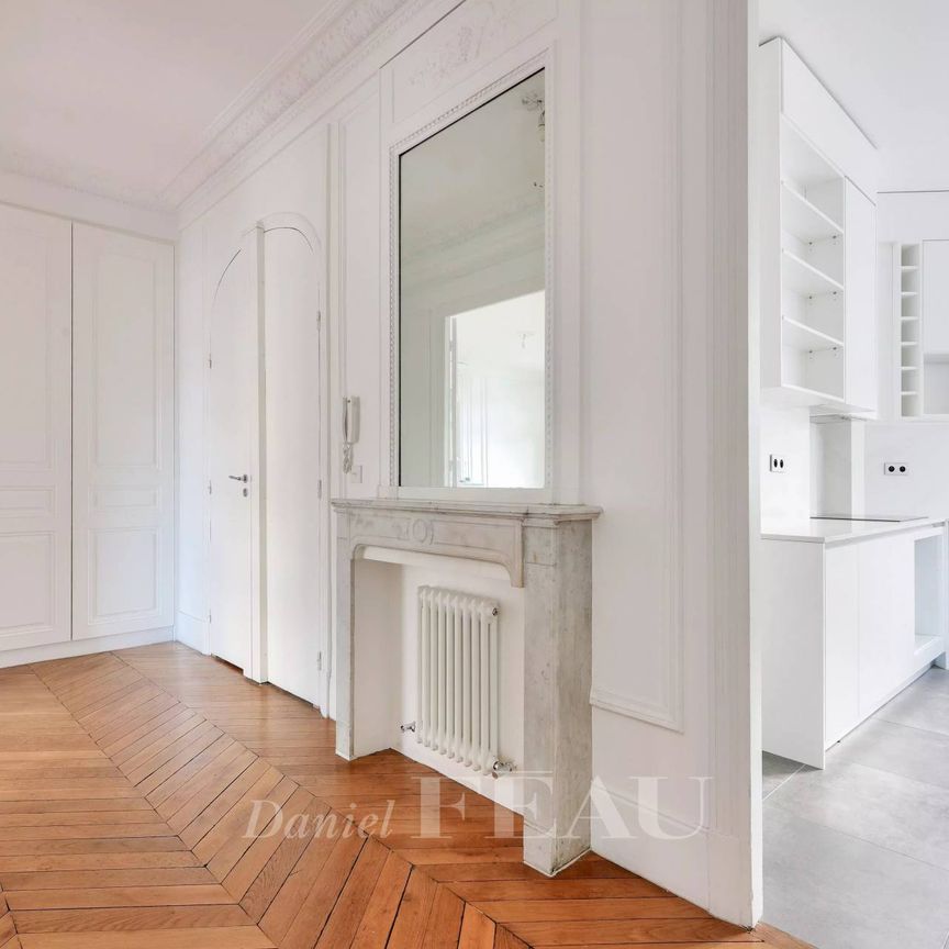 Location appartement, Paris 15ème (75015), 5 pièces, 118.47 m², ref 85487439 - Photo 1