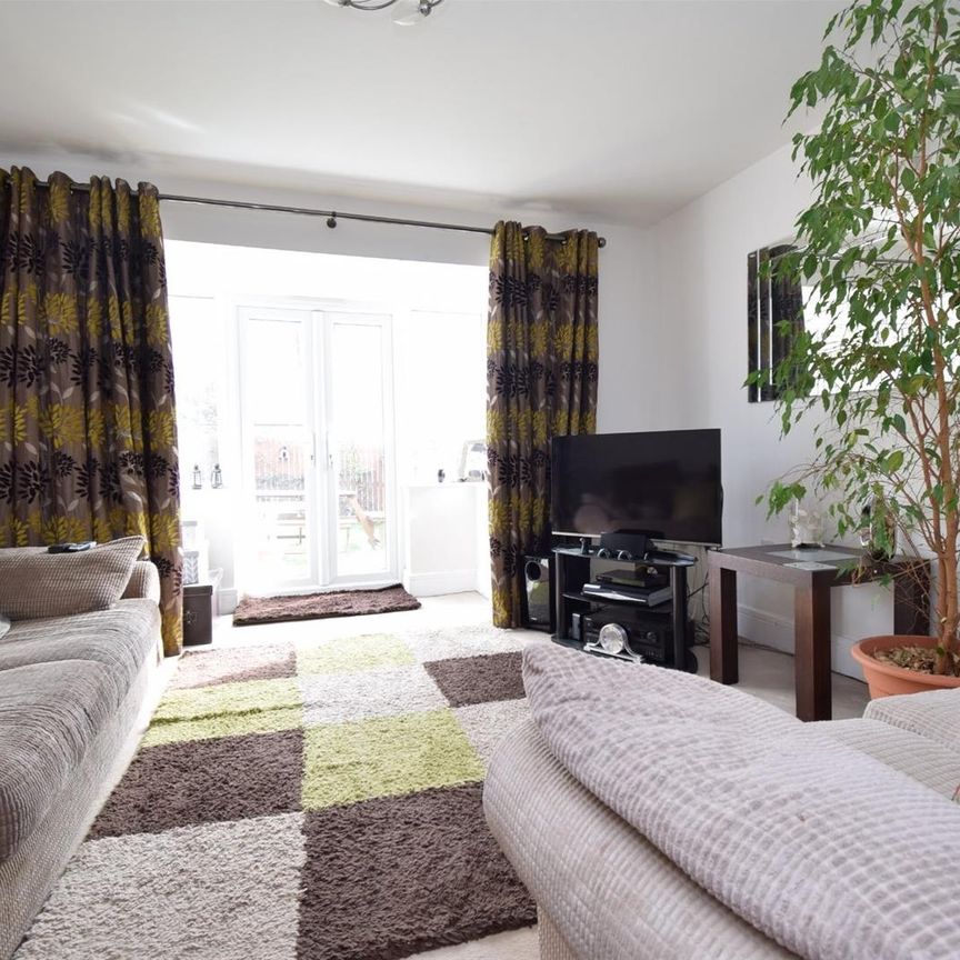 Park Drive, Lofthouse, Wakefield - Photo 1