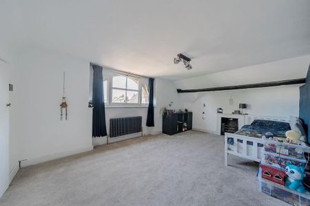 6 bedroom end of terrace house to rent - Photo 5