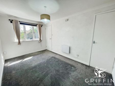 Addison Gardens, Grays, RM17 - Photo 3