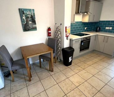1 bedroom flat to rent - Photo 4