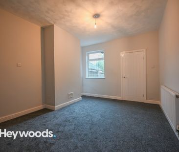 2 bed terraced house to rent in Sparrow Terrace, Newcastle, Staffor... - Photo 5