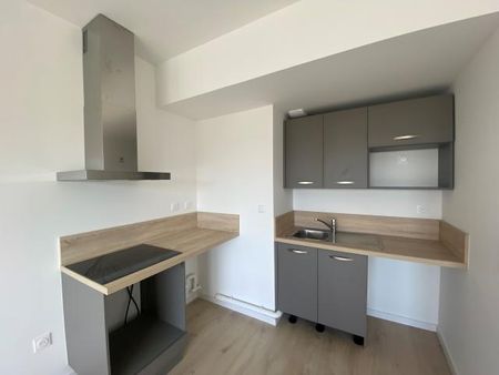 Location Appartement 2 pièces 44m² FLEURY SUR ORNE 14123 - Photo 4