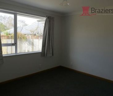 Two bedroom unit in a great location. - Photo 5