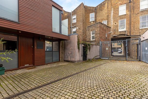 Newbury Mews, Chalk Farm, London - Photo 1