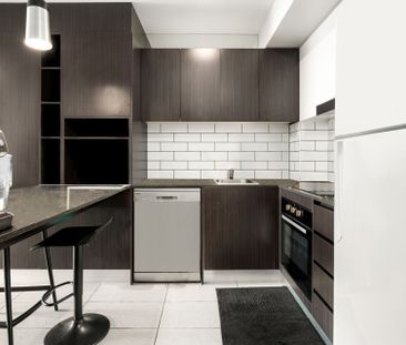 Waterfront Fully Furnished Apartment Close to Hospital - Photo 1