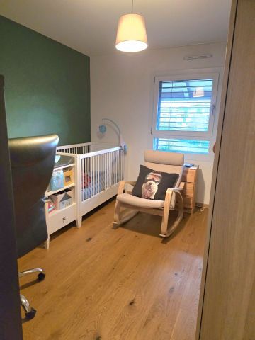 For rent – Beautiful 5.5-room Minergie triplex with large private garden in Épalinges - Photo 3