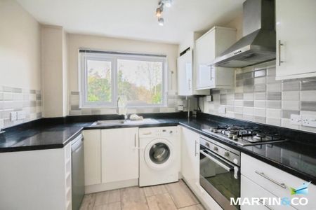 3 bedroom semi-detached house to rent - Photo 5