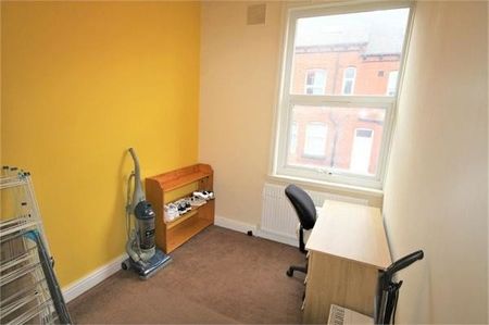 4 Bed - 76 Harold Terrace, Burley, Leeds - LS6 1LD - Student - Photo 5