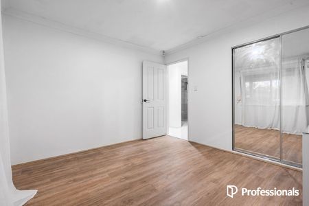 Stunning Renovated Family Home in the Heart of Koondoola - Photo 3