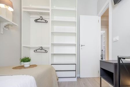 Carrer de Caravaca, Valencia, Valencian Community 46021 - Photo 2