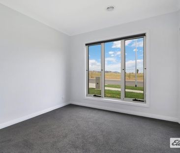Brand new living! - Photo 1
