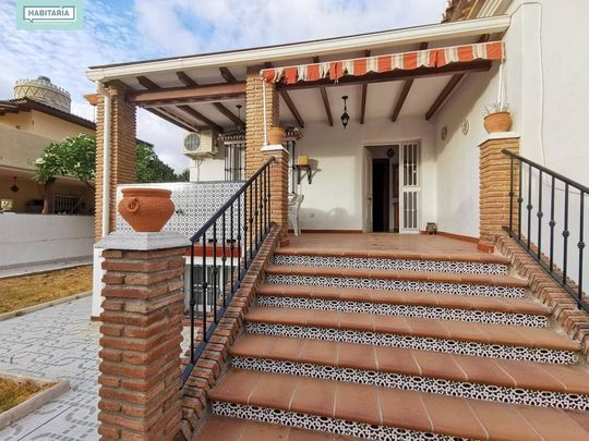 3 room luxury Detached House for rent in Alhaurín de la Torre, Andalusia - Photo 1