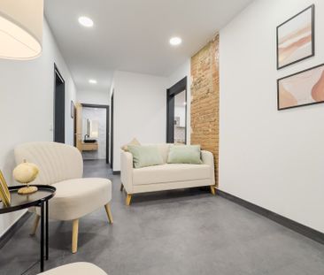 Quiet room with access to the massive terrace - Photo 6