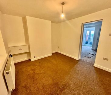 Dingle Lane, Winsford - Photo 4