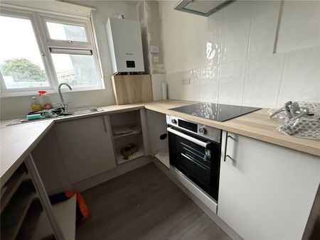 2 bedroom apartment to rent Wharncliffe Road, Southampton, Hampshire, SO19 - Photo 5