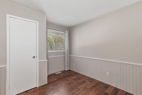 For Lease - 129 Edward Street, Blue Mountains, Ontario - Photo 1