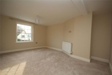 3 bedroom detached house to rent - Photo 2