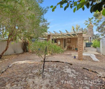 Fresh to Market – Spacious Corner-Block Home in Camillo - Photo 6