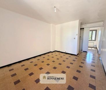 Location Appartement 3 pièces 50m² MARSEILLE 10ème - Photo 1