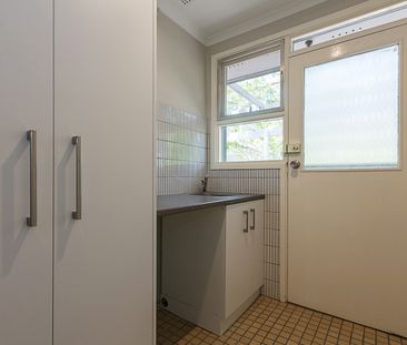 19 Discovery St, Red Hill ACT 2603 - House For Rent | Domain - Photo 6