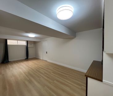 For Lease - 23 Beardmore Crescent, Toronto, Ontario - Photo 2