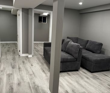 For Lease - 148 Skyharbour Drive, Brampton, Ontario - Photo 3