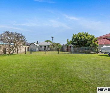 6a Galgabba Street, Swansea NSW 2281 - House For Rent | Domain - Photo 3