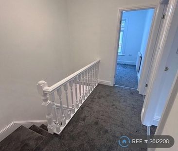 3 bedroom terraced house to rent - Photo 5