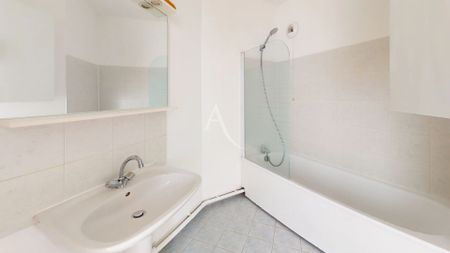 Location Appartement 2 pièces 41m² - Photo 4