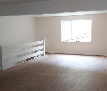 House to rent - Photo 1