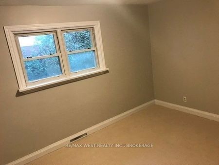 For Lease - 237 Frederick (Main) Street, Bradford West Gwillimbury, Ontario - Photo 3