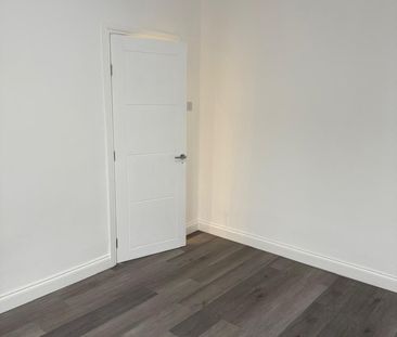 4 Bed Detached House, Valnay Street, SW17 - Photo 5