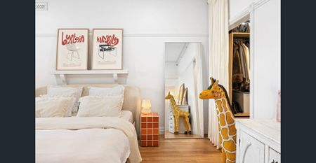 Timeless Character Charm - Photo 5