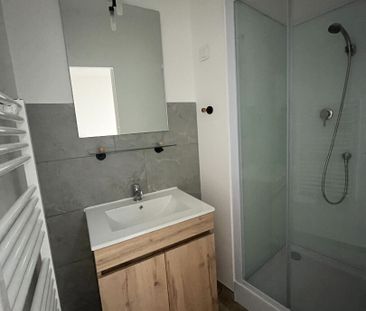 Location Appartement 2 pièces 40m² - Photo 2