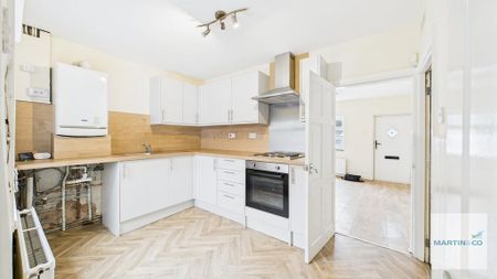 2 bedroom semi-detached house to rent - Photo 3