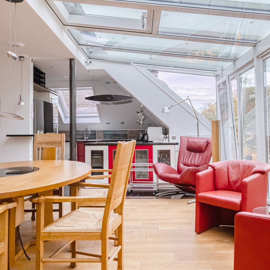 Penthouse-Wohnung, hochwertig möbliert und in bester Lage mit Blick in den Bürgerpark - Photo 1