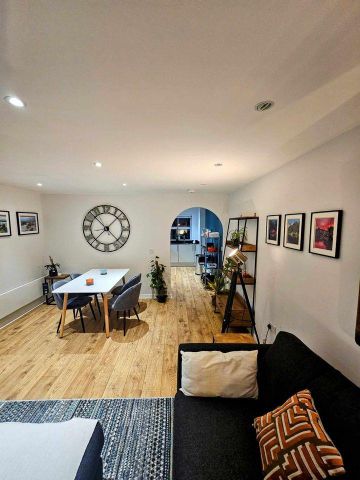 2 bedroom private hall to rent - Photo 3