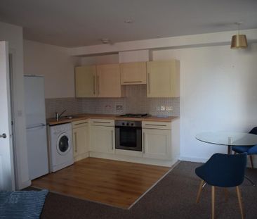 2 bedroom apartment to rent - Photo 6