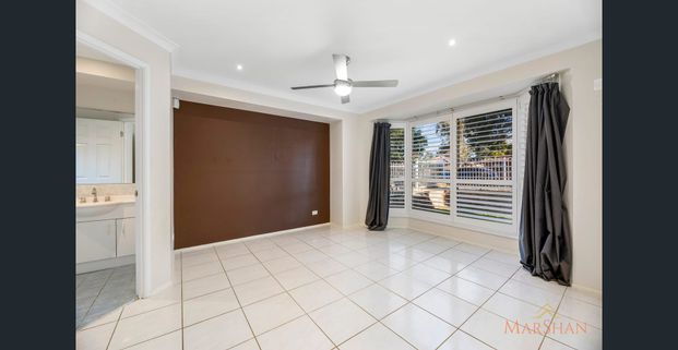 'Spacious Family Home in excellent location - Photo 1